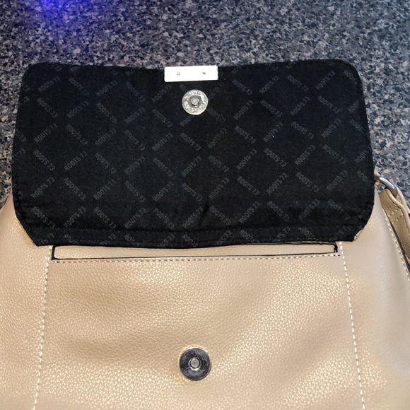 Taupe Leather Roots Crossbody Purse - Picture 2 of 4